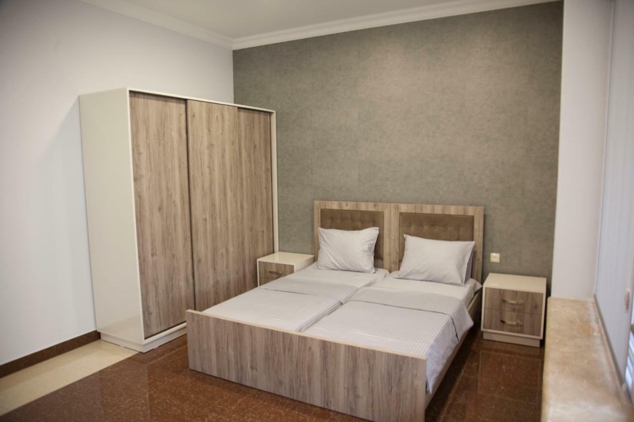 Liko Hostel Jerevan Buitenkant foto
