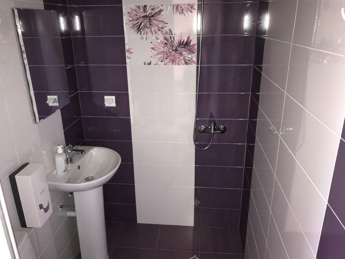 Liko Hostel Jerevan Buitenkant foto